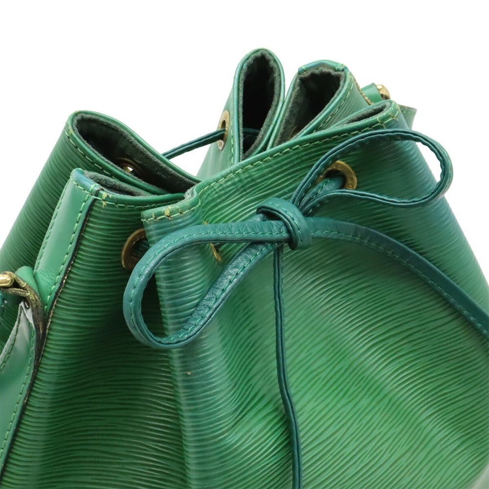 LOUIS VUITTON Green Shoulder Bag - Picture 5 of 8